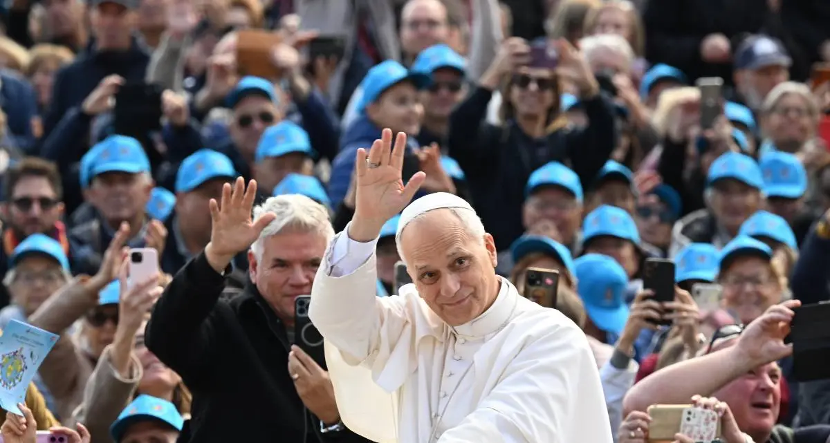 Leone XIV contro le guerre: «Feriscono la famiglia umana, costruiamo fraternità e speranza»