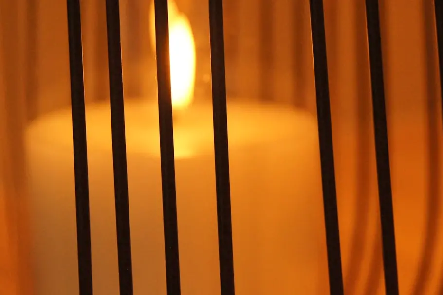 Ancora un suicidio in carcere , \\u00A9Alan Bowman