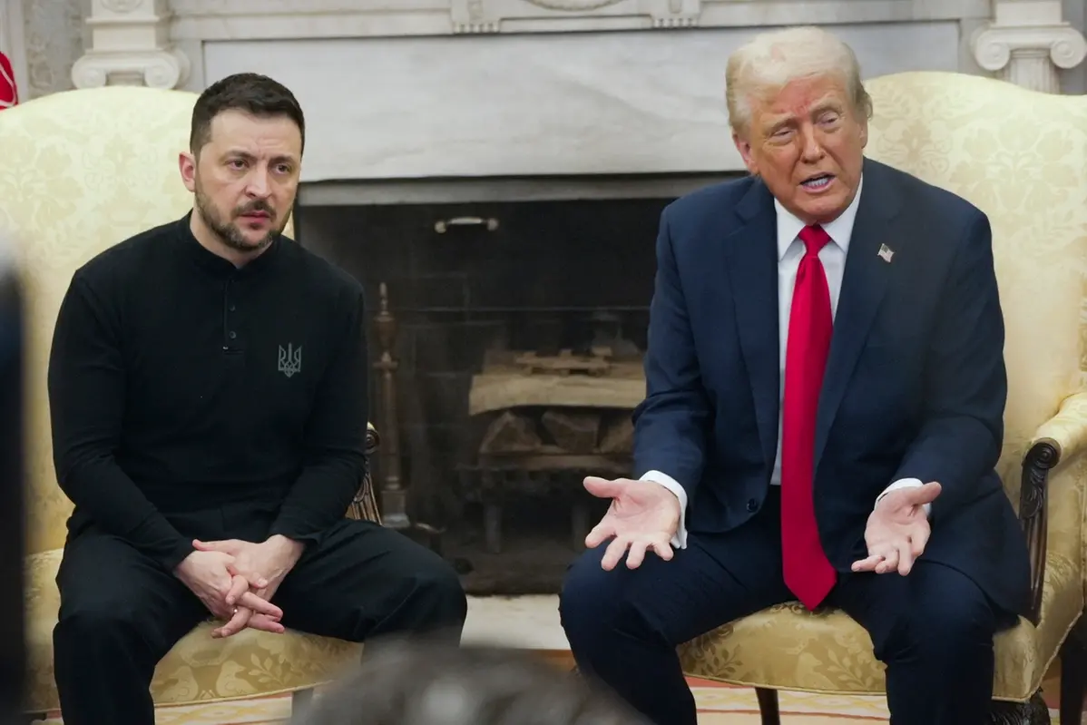 Zelensky nello Studio Ovale della Casa Bianca insieme a Donald Trump , APN