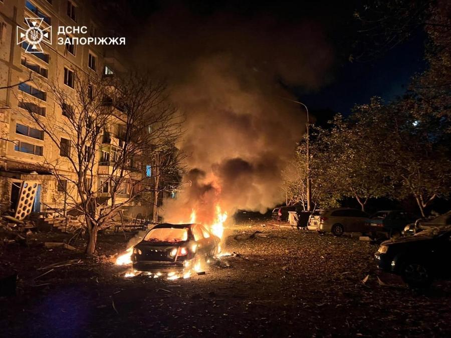 Ucraina, i raid russi sfiorano un treno con oltre cento attivisti italiani a bordo