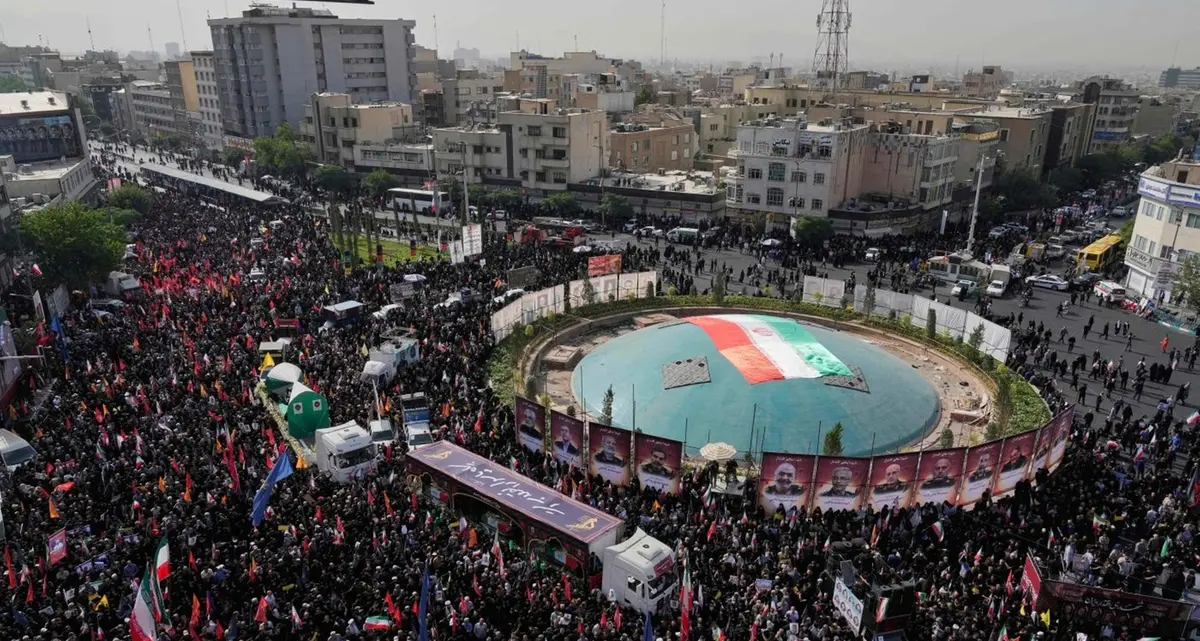 Teheran in lutto: funerali di Stato per le vittime della guerra con Israele