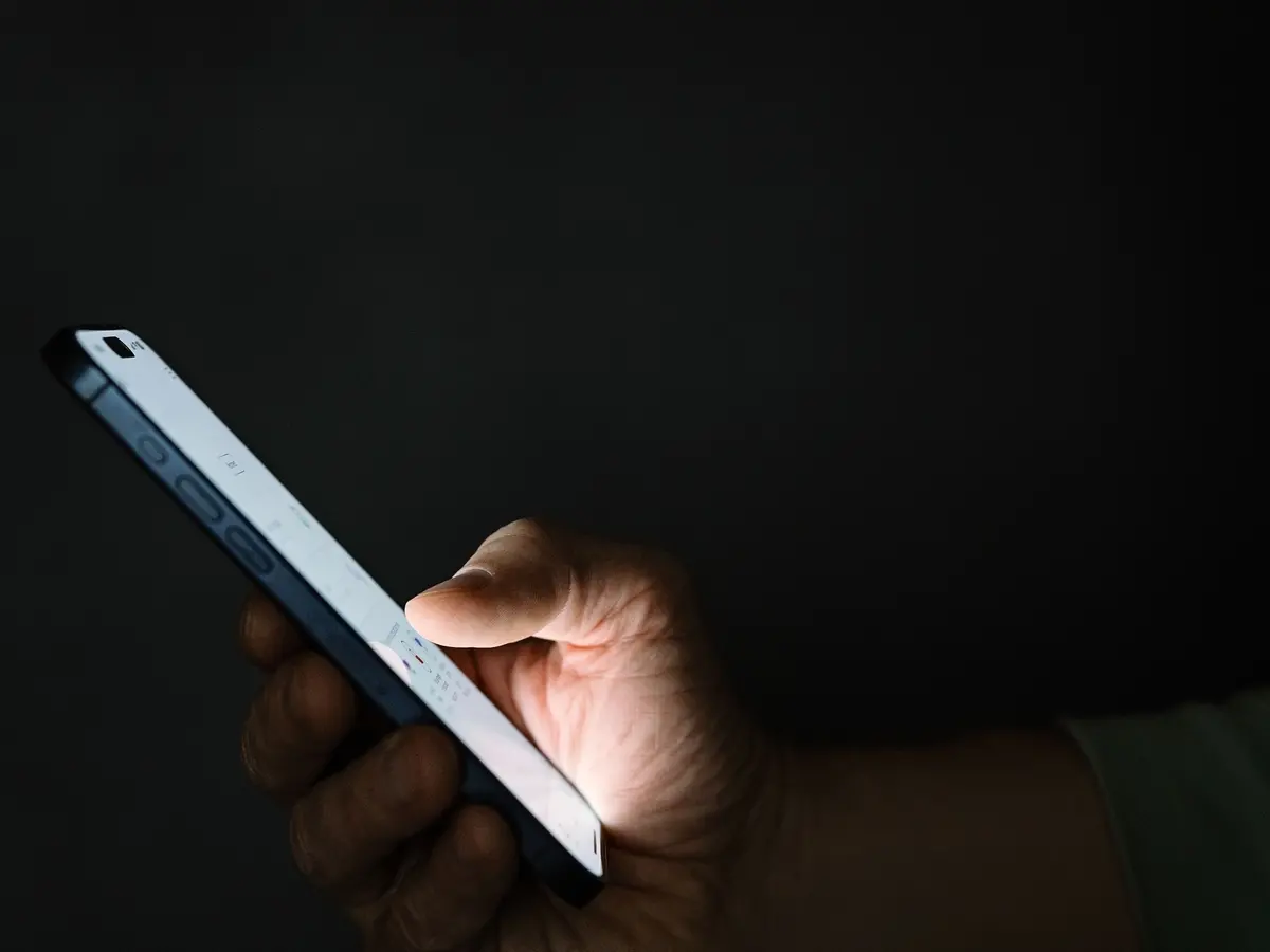 A quei “machi” travolti dall’emancipazione basta una paginetta social!