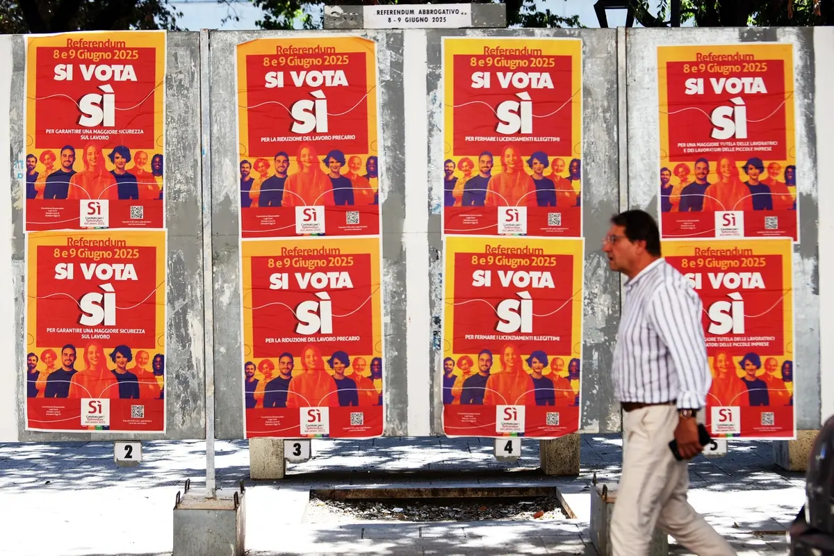 Manifesti per il referendum , IMAGOECONOMICA