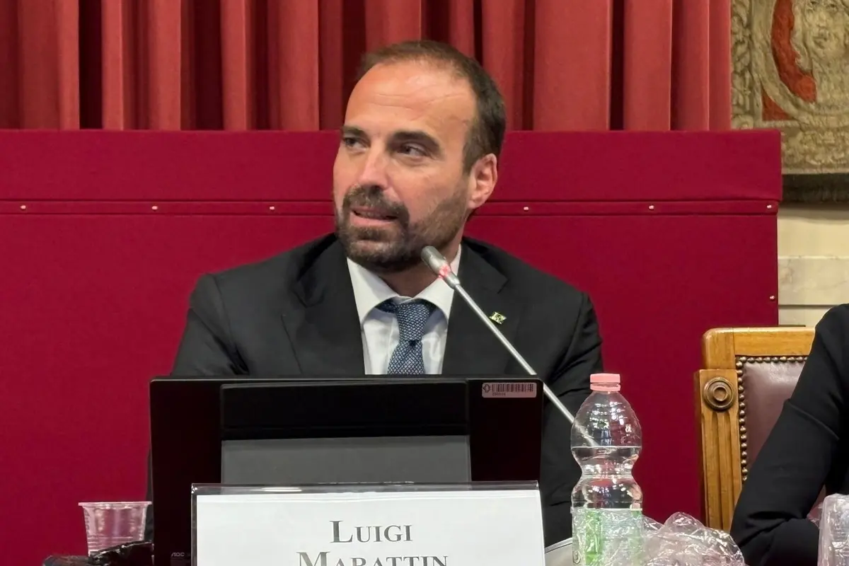 <p>Luigi Marattin, partito Liberaldemocratico</p>\\n