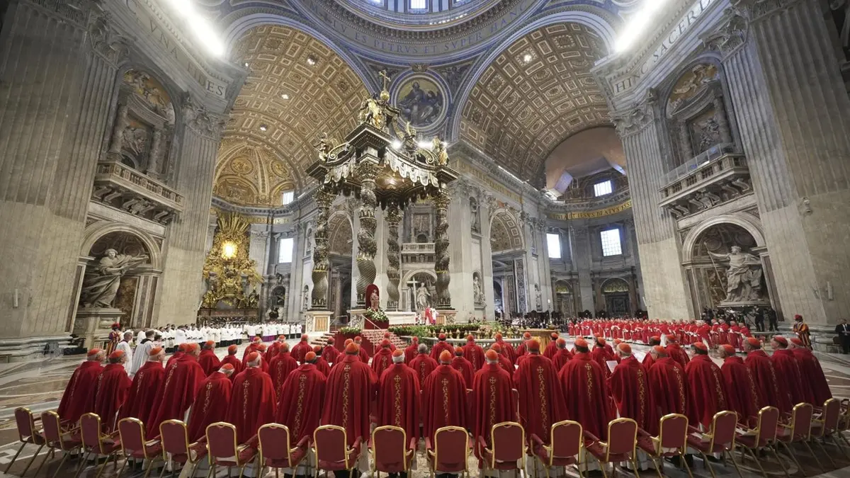 Cardinali a Roma per il Conclave: riflessioni sul futuro Papa e l’eredità di Papa Francesco. «Non abbiamo fretta...»
