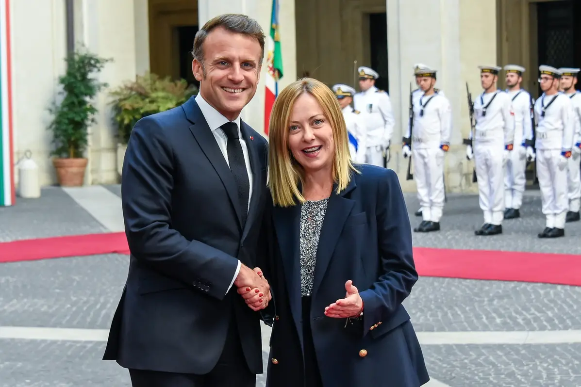 LA PRESIDENTE DEL CONSIGLIO GIORGIA MELONI, EMMANUEL MACRON PRESIDENTE REPUBBLICA FRANCESE , IMAGOECONOMICA