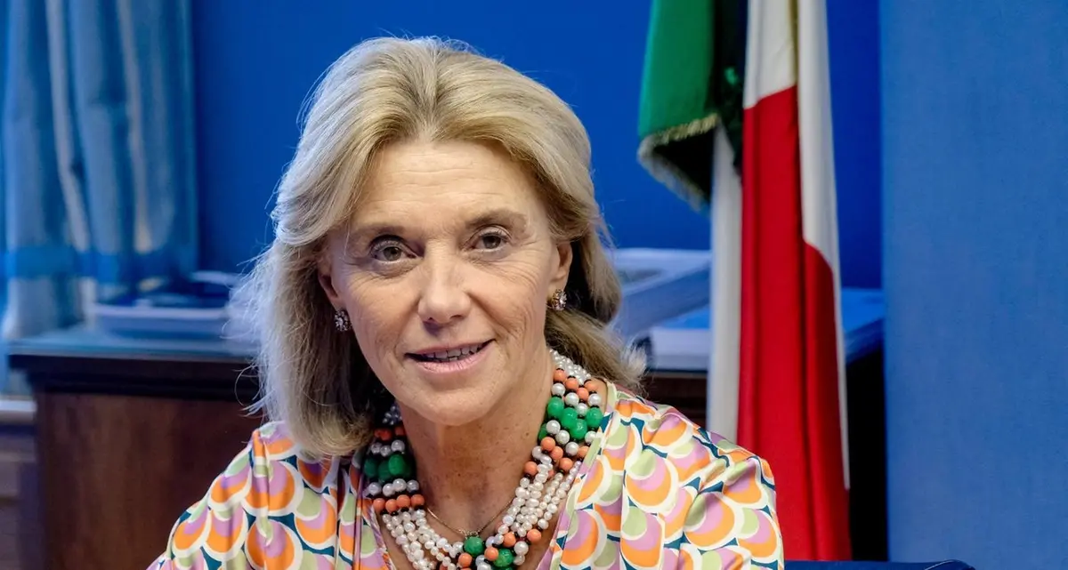 Elisabetta Belloni lascia il Dis, primo capo donna dell’intelligence italiana