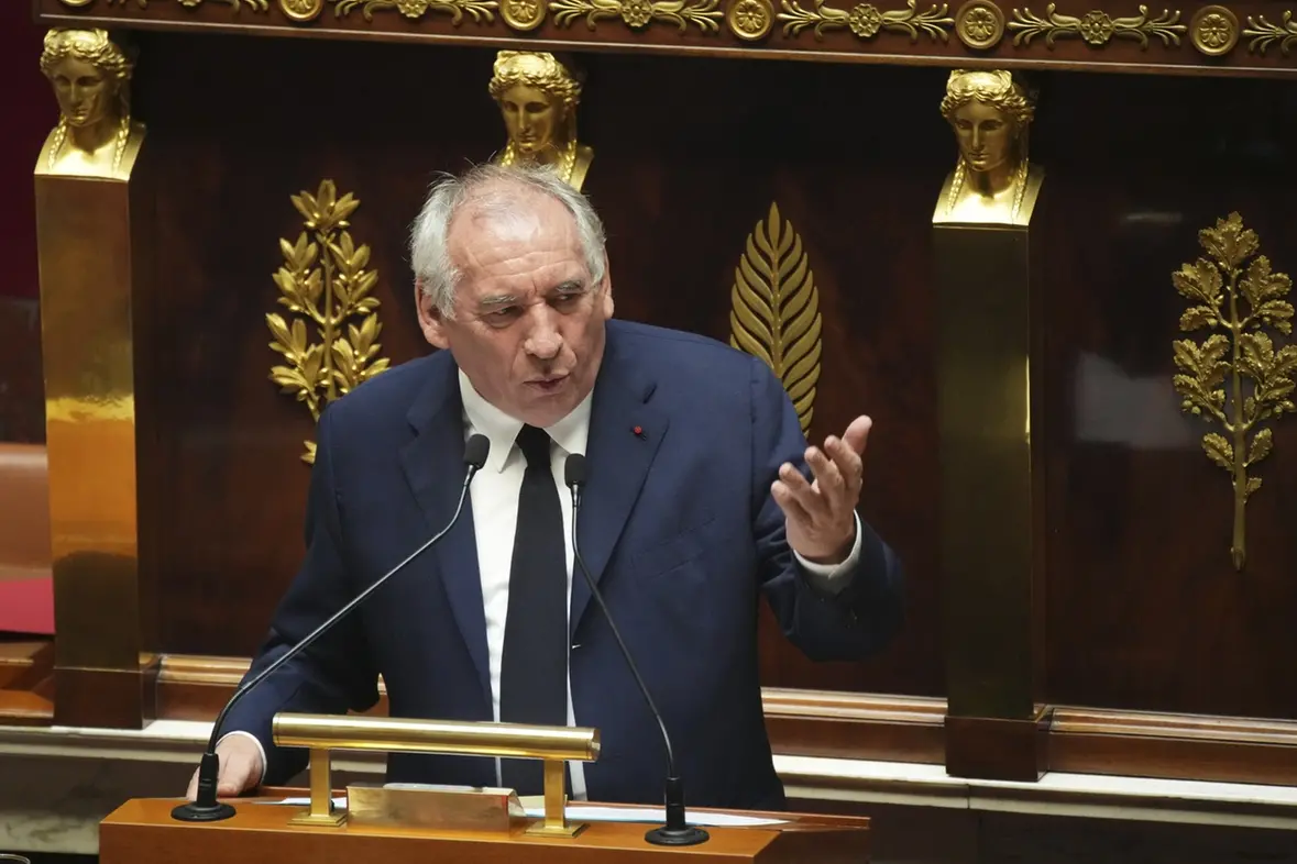 French Prime Minister Francois Bayrou addresses the National Assembly, prior to a parliamentary confidence vote that could bring him down, in Paris, France, Monday, Sept. 8, 2025. (AP Photo/Christophe Ena) Associated Press / LaPresse Only italy and spain , APN
