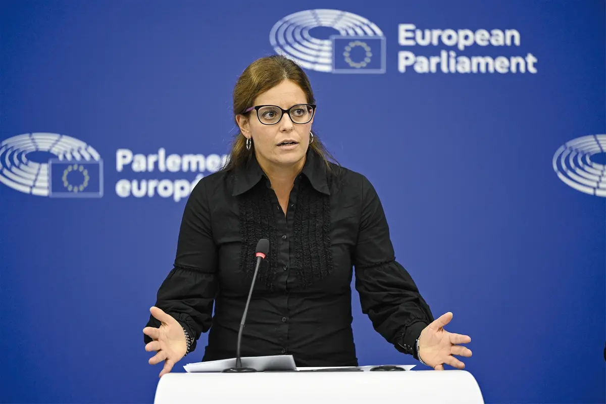 ILARIA SALIS EUROPARLAMENTARE , IMAGOECONOMICA