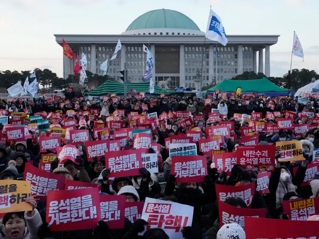 Manca il quorum, fallisce l'impeachment contro il presidente Yoon Suk Yeol