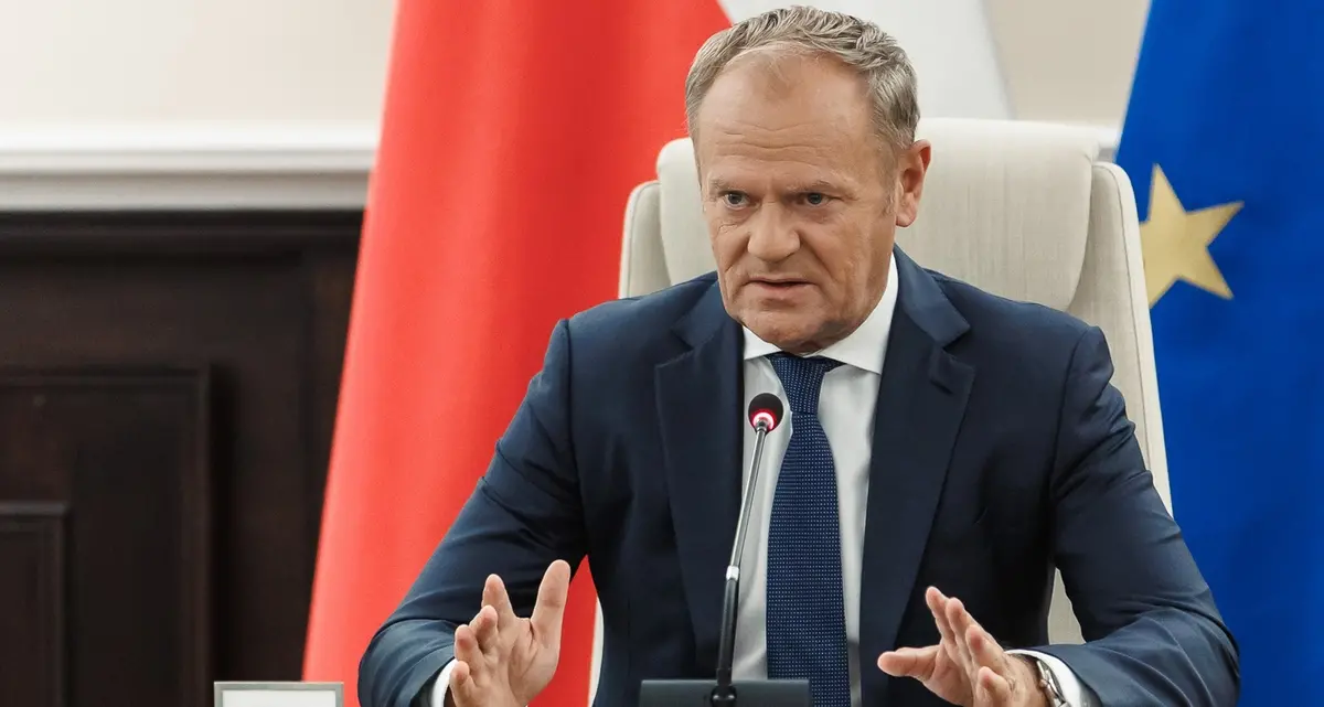 Tusk: «Quella russa è guerra, la Polonia sarà la prossima vittima». E Pupo vuole “vivere” a Mosca