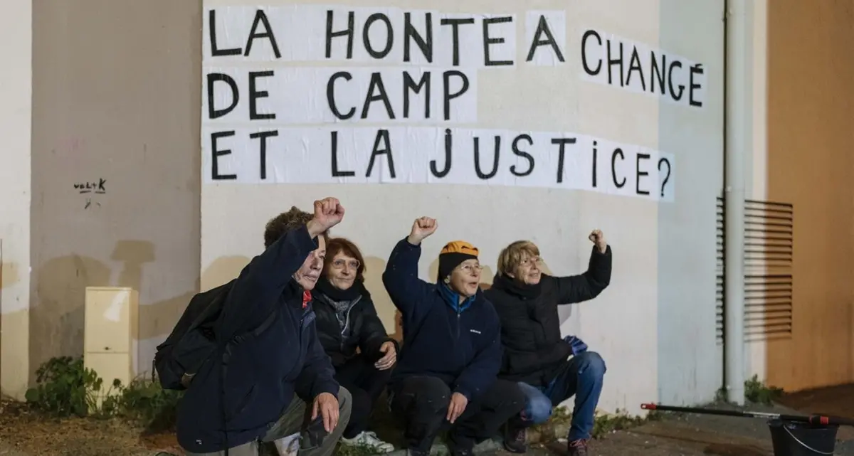 «Senza consenso è stupro»: Parigi dice sì alla riforma