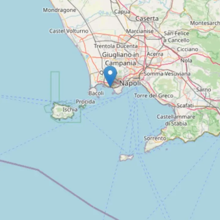 Terremoto ai Campi Flegrei: forte scossa avvertita a Napoli, epicentro a 3 km di profondità