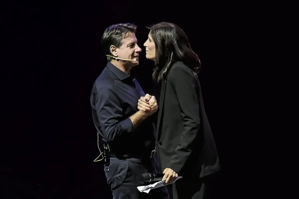 GIUSEPPE CONTE M5S CHIARA APPENDINO M5S , IMAGOECONOMICA