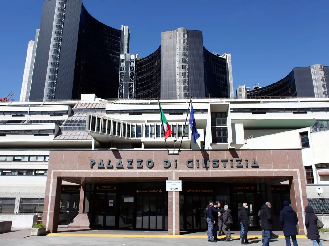 E il provveditore di Napoli reclutò gli studenti: “Tutti all’evento dell’Anm!”