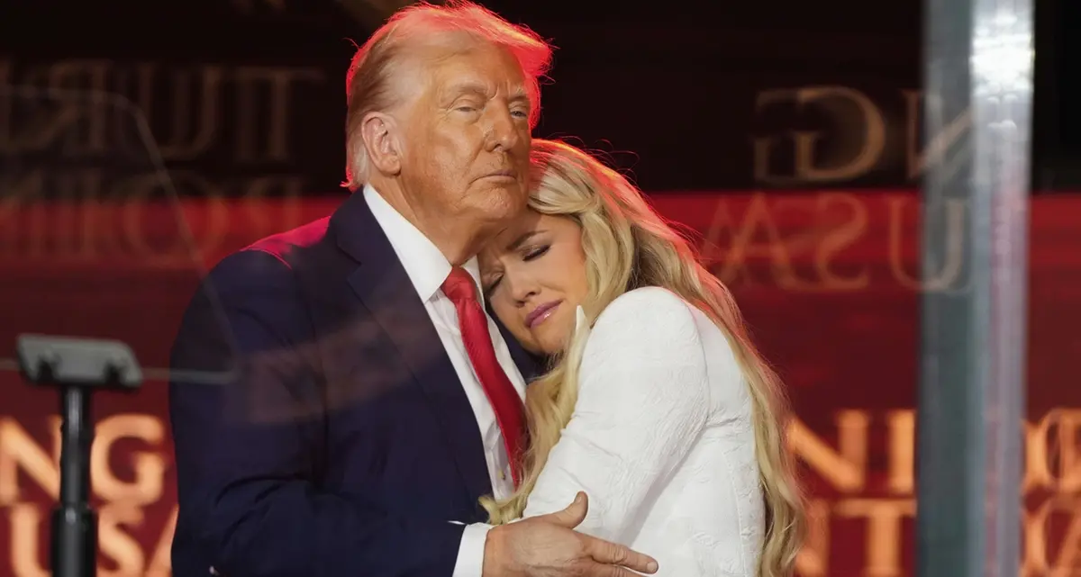 Trump omaggia Charlie Kirk: «Martire per la libertà». Folla oceanica ai funerali