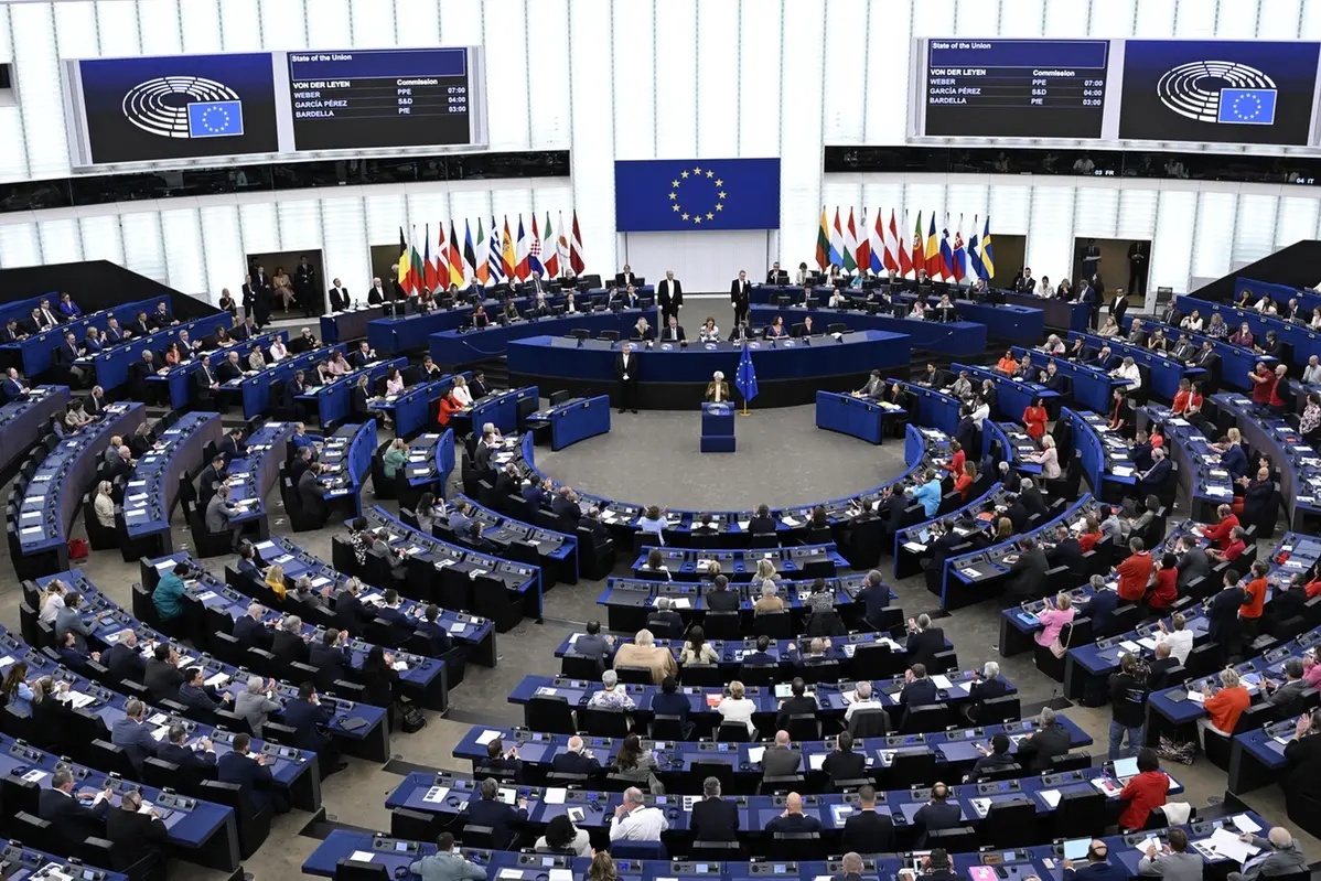 European Commission President Ursula von der Leyen gestures as she delivers a major state of the union speech at the European Parliament in Strasbourg, eastern France, Wednesday, Sept. 10, 2025. (AP Photo/Pascal Bastien) Associated Press / LaPresse Only italy and spain , APN