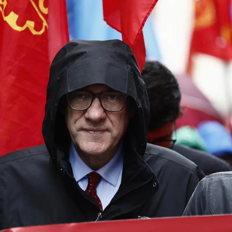 Referendum, scontro Landini-Mulé. Il leader della Cgil: «Leggi balorde». La replica: «Quesiti antistorici»