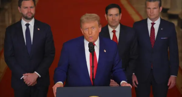 Attacco Usa all’Iran, Trump: «Colpiti tre siti nucleari. Il Papa: «Scenario drammatico»