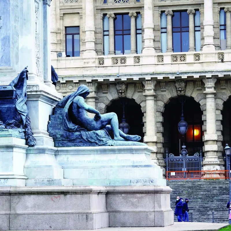 Cassazione: stop ai sequestri a pioggia di denaro e carte