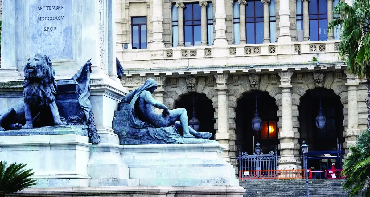 Cassazione: stop ai sequestri a pioggia di denaro e carte